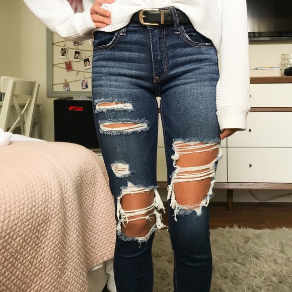 American Eagle Outfitters Pants - ripped jeans